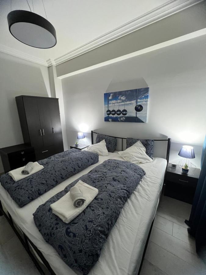 Serres City Center Modern Apartment Esterno foto