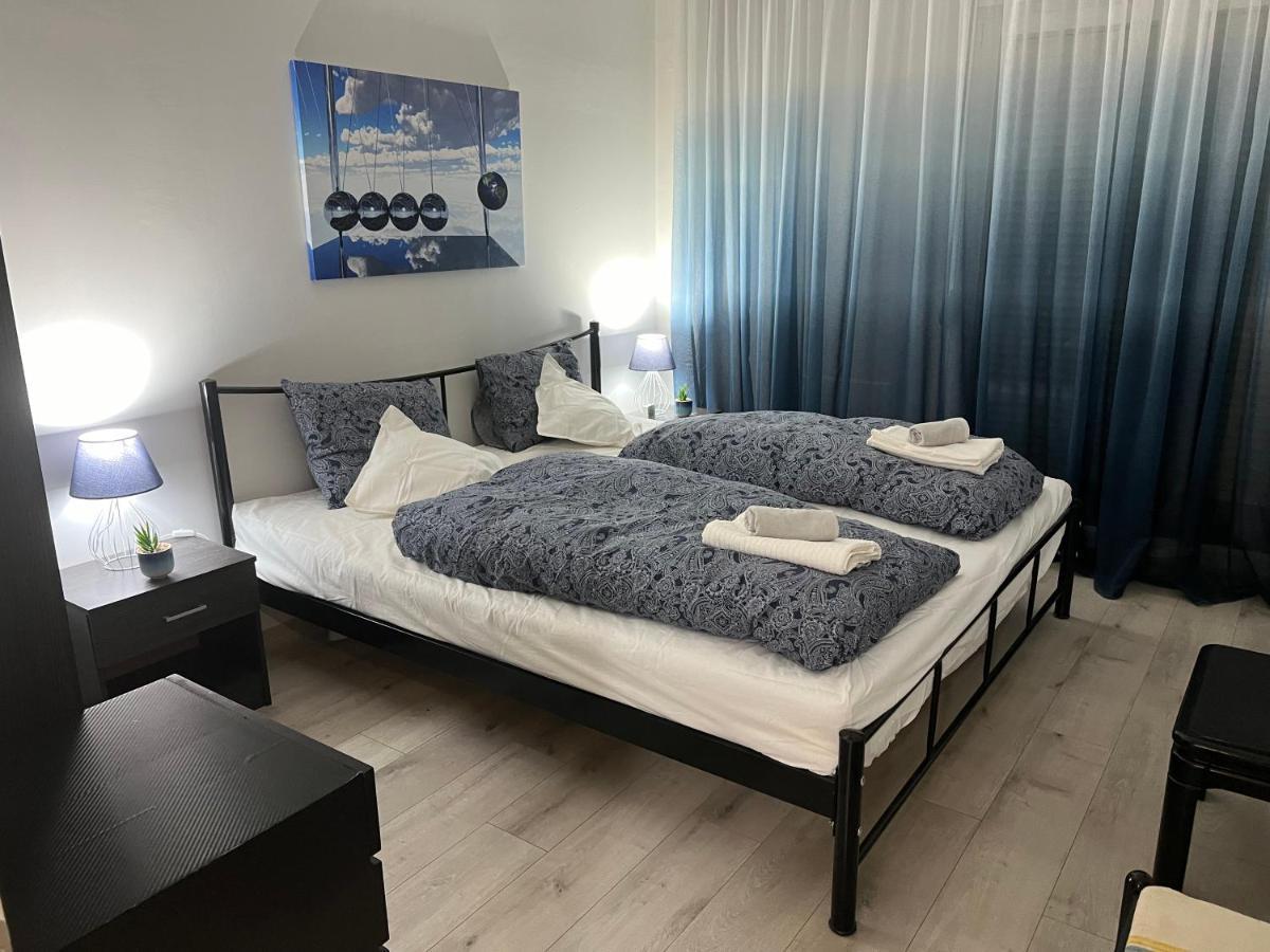 Serres City Center Modern Apartment Esterno foto