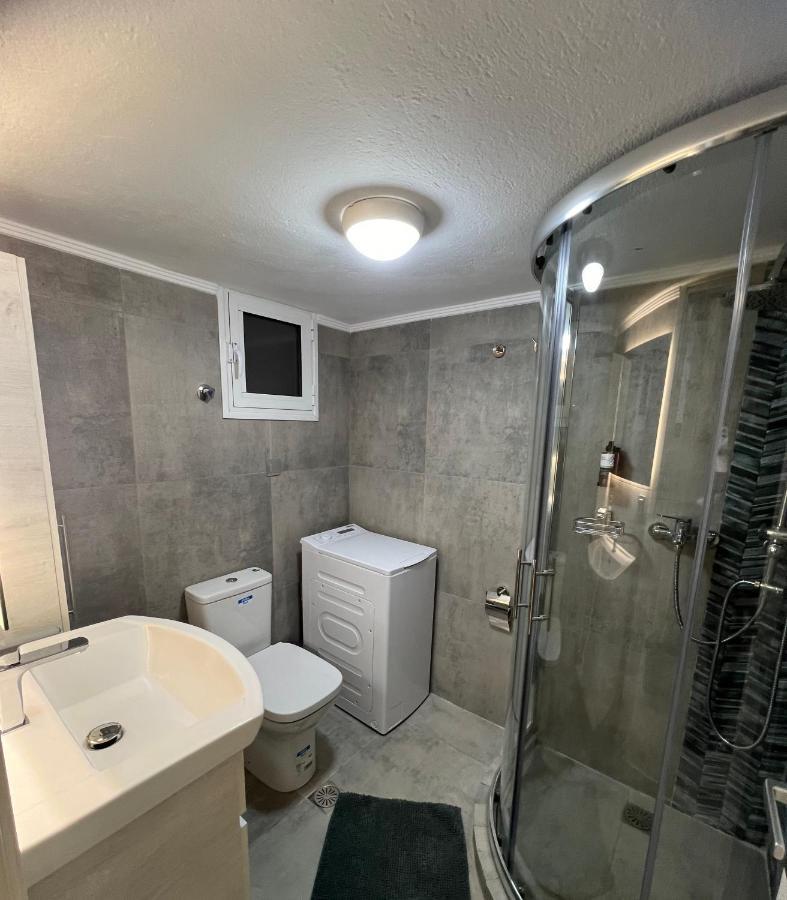 Serres City Center Modern Apartment Esterno foto